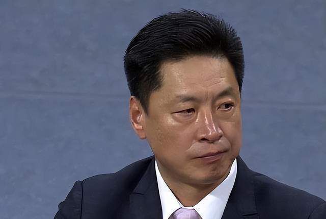 J联赛理事会将于本月19日举行，随着绝大多数俱乐部表示赞成联赛赛制改为跨年制，J联赛计划从2026-2027赛季开始以秋春制运营联赛的可能性非常大。